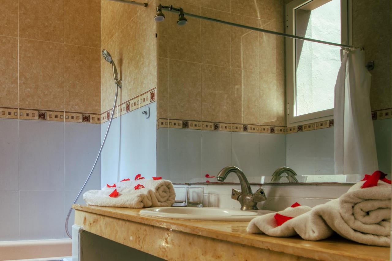 Villas 95 Appart'Hotel Lagouassem Dış mekan fotoğraf