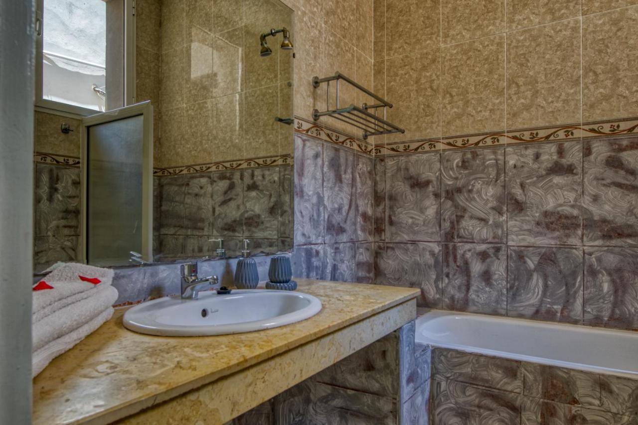 Villas 95 Appart'Hotel Lagouassem Dış mekan fotoğraf