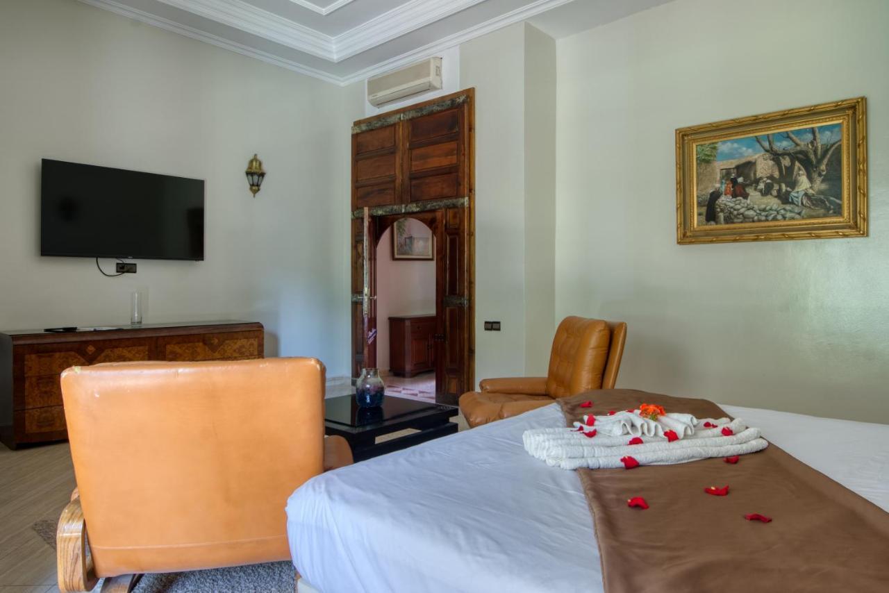Villas 95 Appart'Hotel Lagouassem Dış mekan fotoğraf